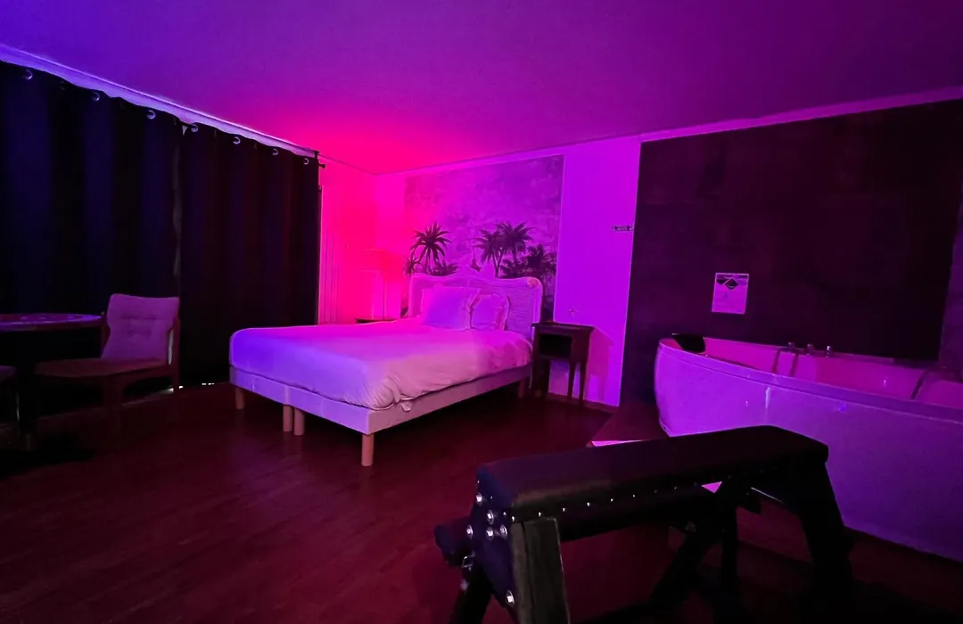 Jacuzzi Love Suite Climatise-1